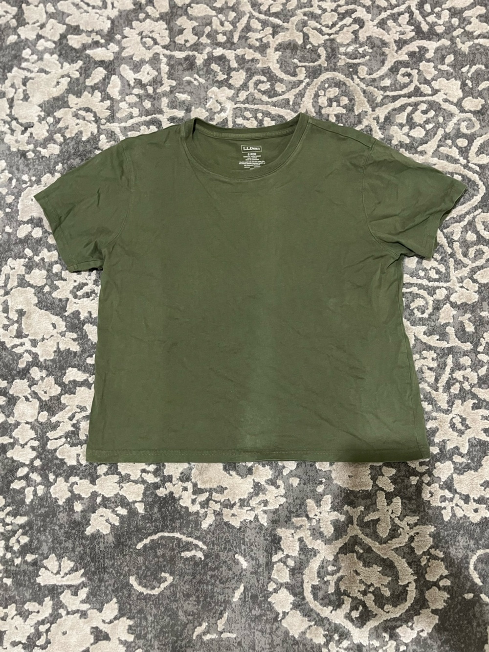 L.L. Bean 100% cotton Olive Green Short Sleeve Crew Neck Tee